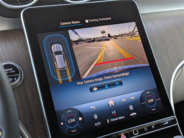 Used 2025 Mercedes-Benz GLC 300 image 23