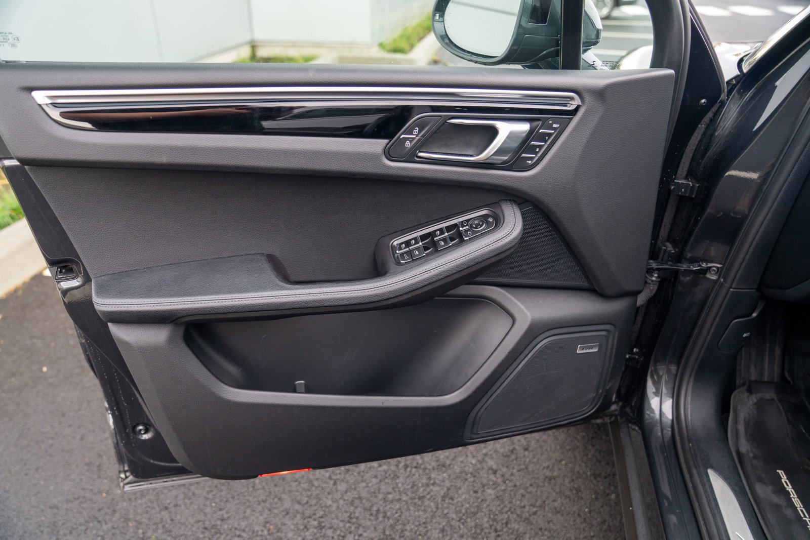 Used 2022 Porsche Macan S image 10