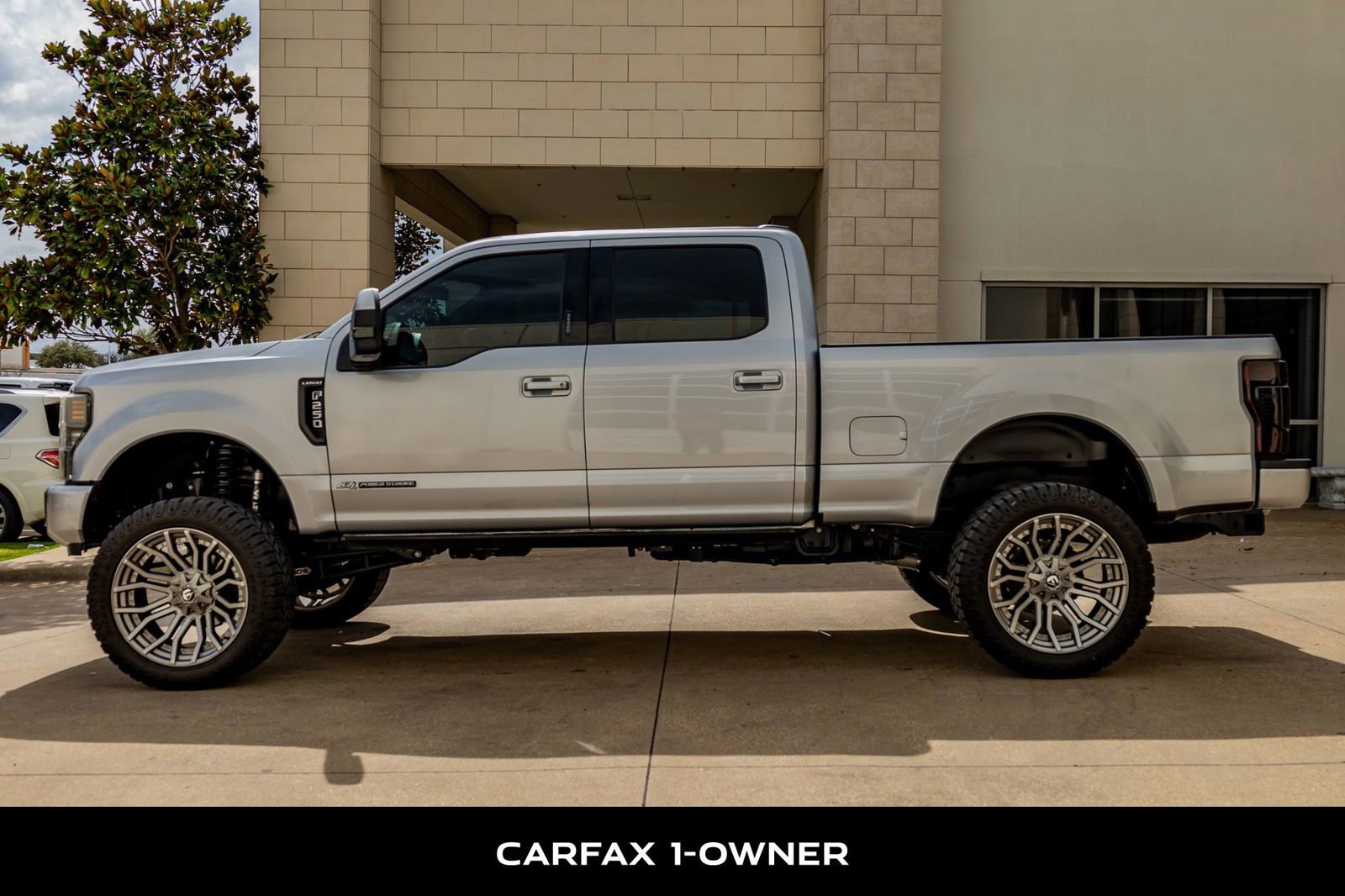 Used 2022 Ford F250 Lariat w/ Lariat Value Package AWD/4WD image 5