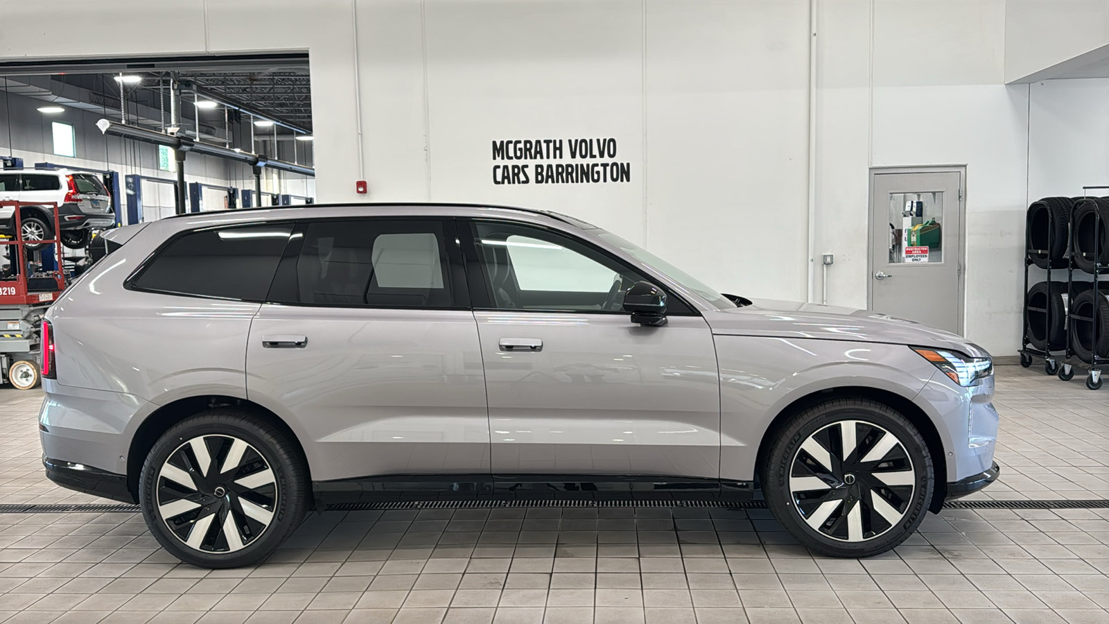 New 2026 Volvo EX90 Ultra AWD/4WD image 4