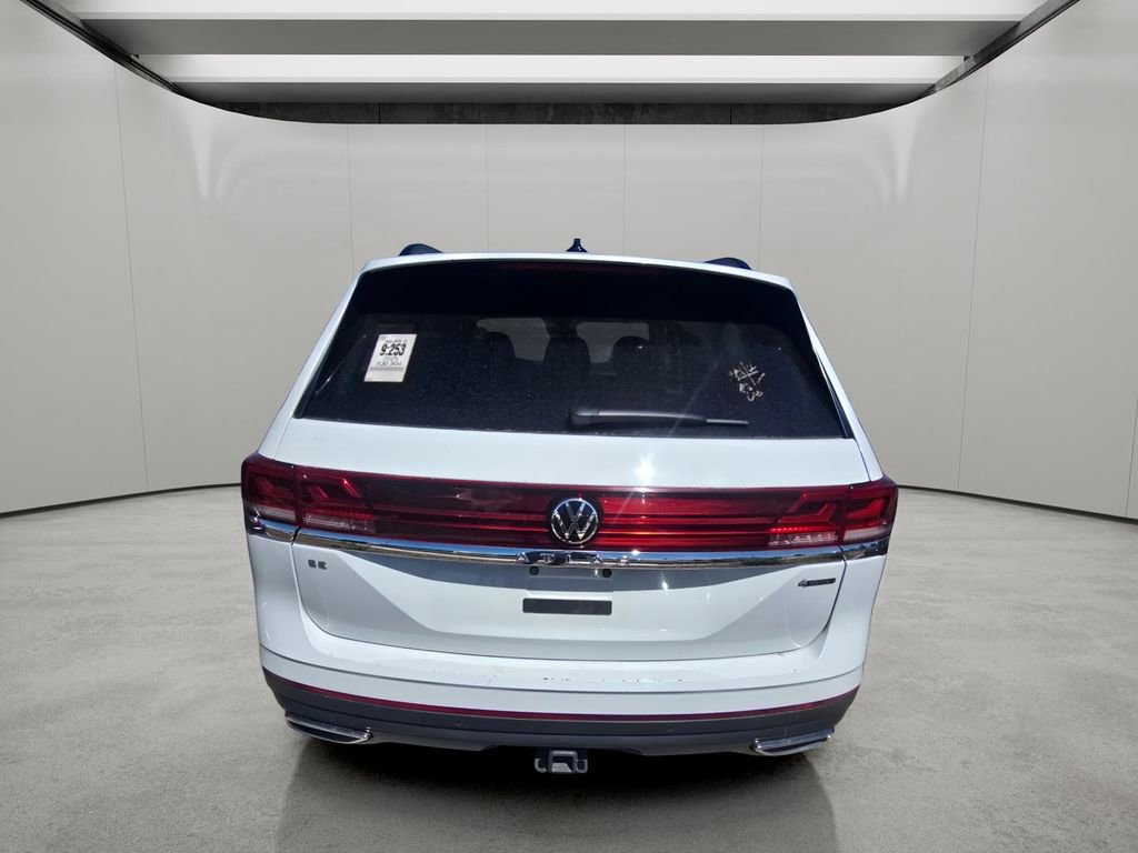 Used 2025 Volkswagen Atlas SE image 8