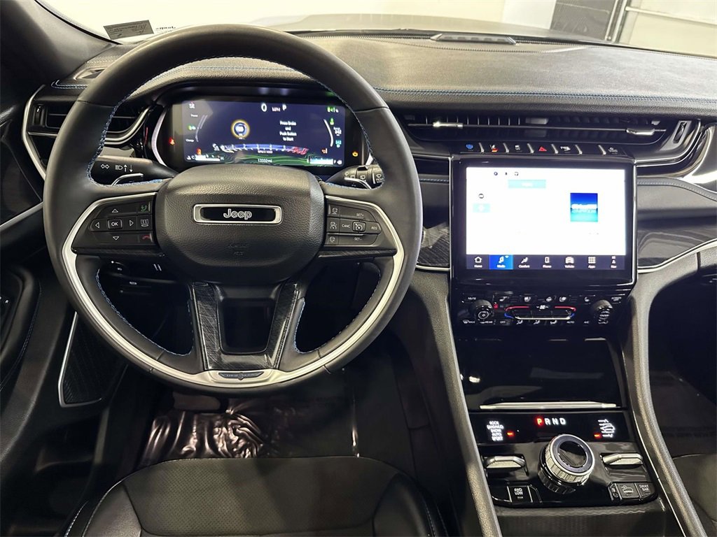 Used 2024 Jeep Grand Cherokee Trailhawk w/ Advanced Protech Group II image 18
