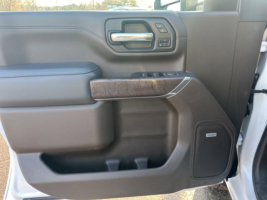 Used 2023 GMC Sierra 3500 Denali w/ Denali Ultimate Package image 14