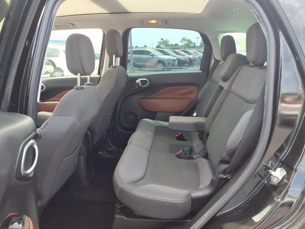 Used 2014 FIAT 500L Trekking w/ Popular Equipment Group FWD image 7