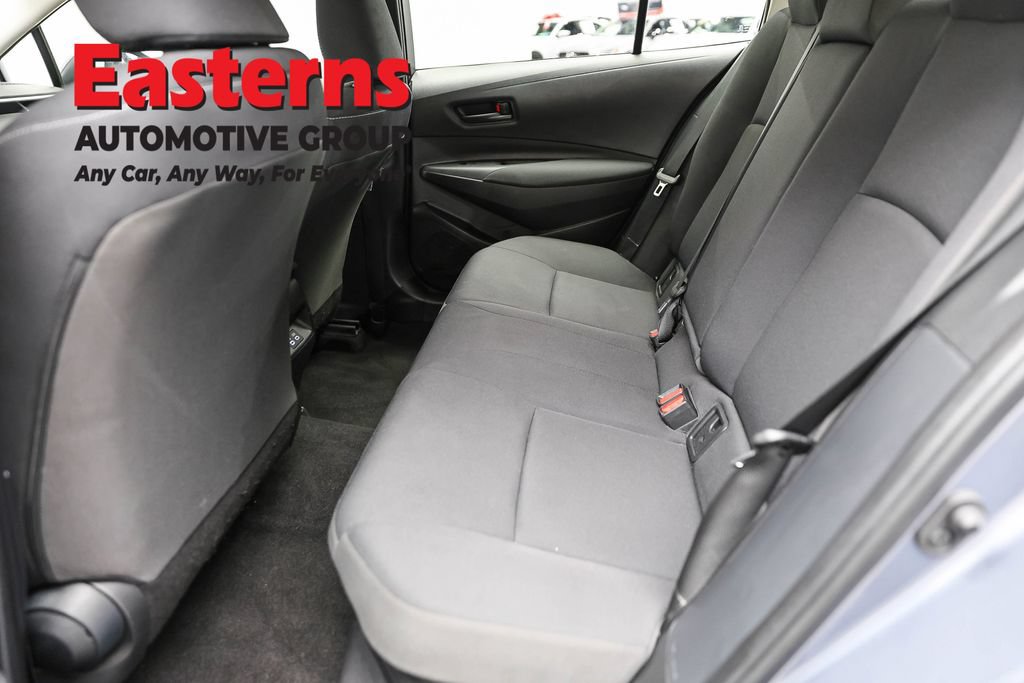Used 2025 Toyota Corolla LE FWD image 20