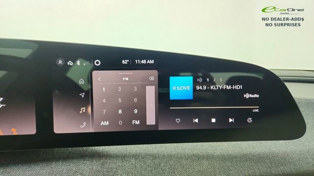 Used 2024 Lucid Air Touring image 47