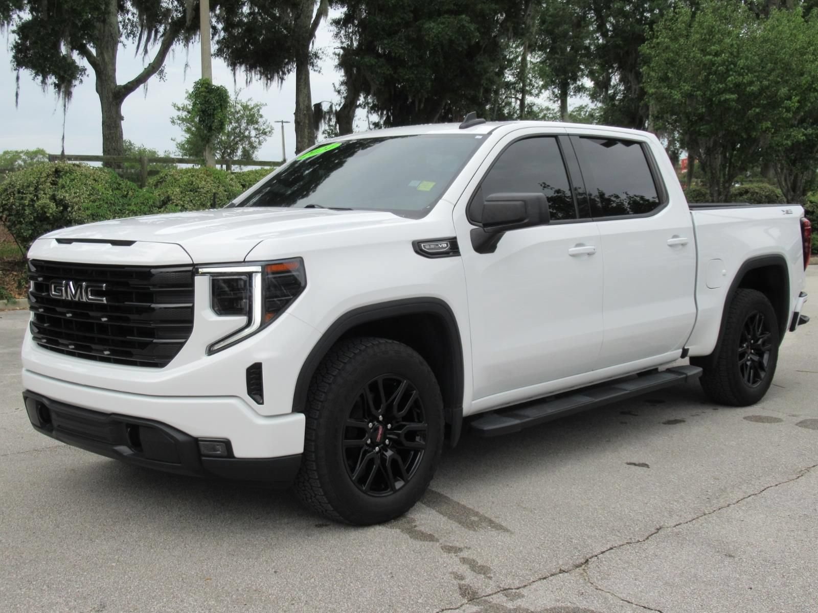 Used 2024 GMC Sierra 1500 Elevation w/ LPO, Elevation Black Package AWD/4WD image 3
