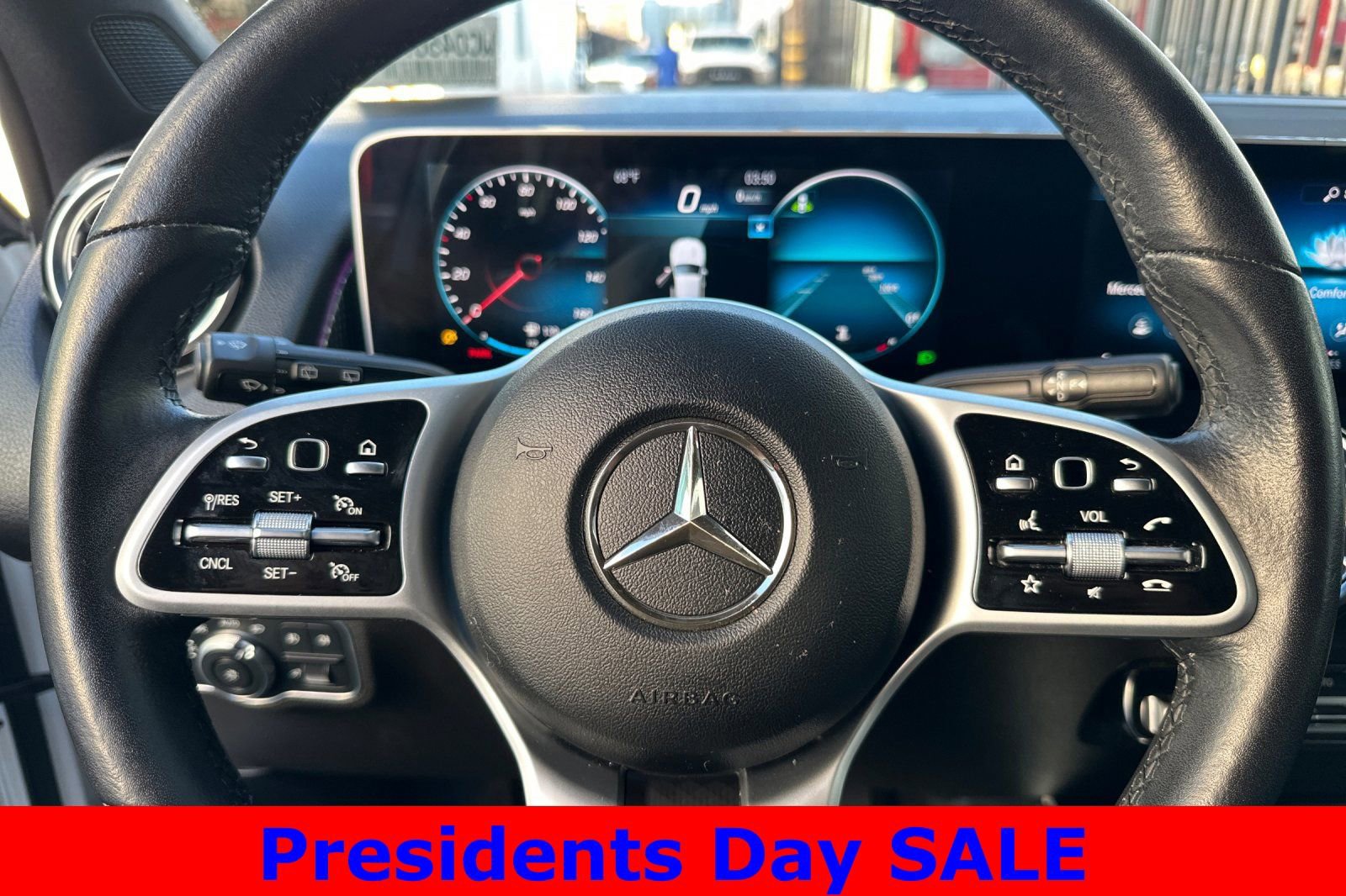 Used 2020 Mercedes-Benz GLB 250 4MATIC image 24