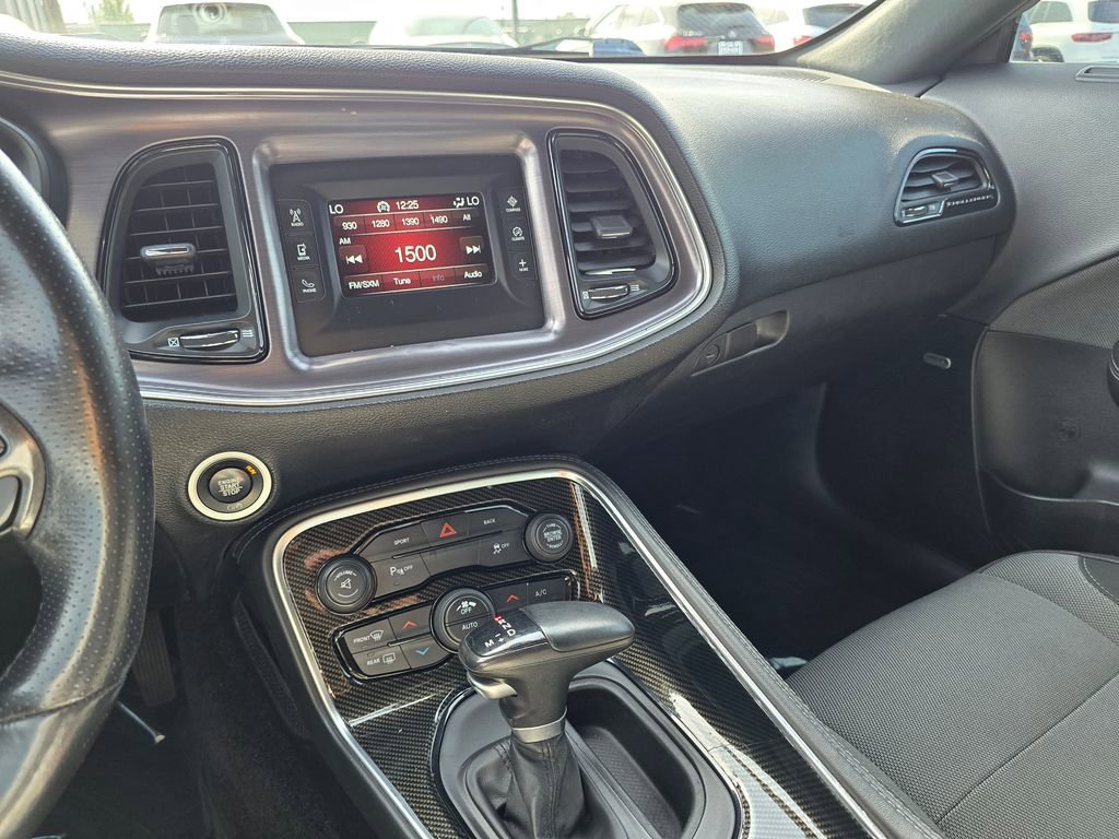 Used 2016 Dodge Challenger SXT w/ Driver Convenience Group image 23