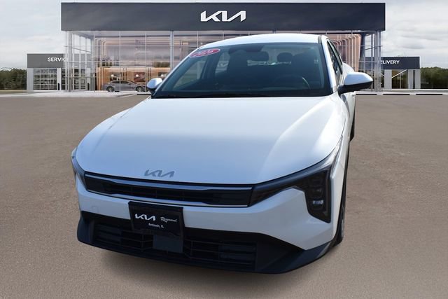 New 2026 Kia K4 LXS image 8
