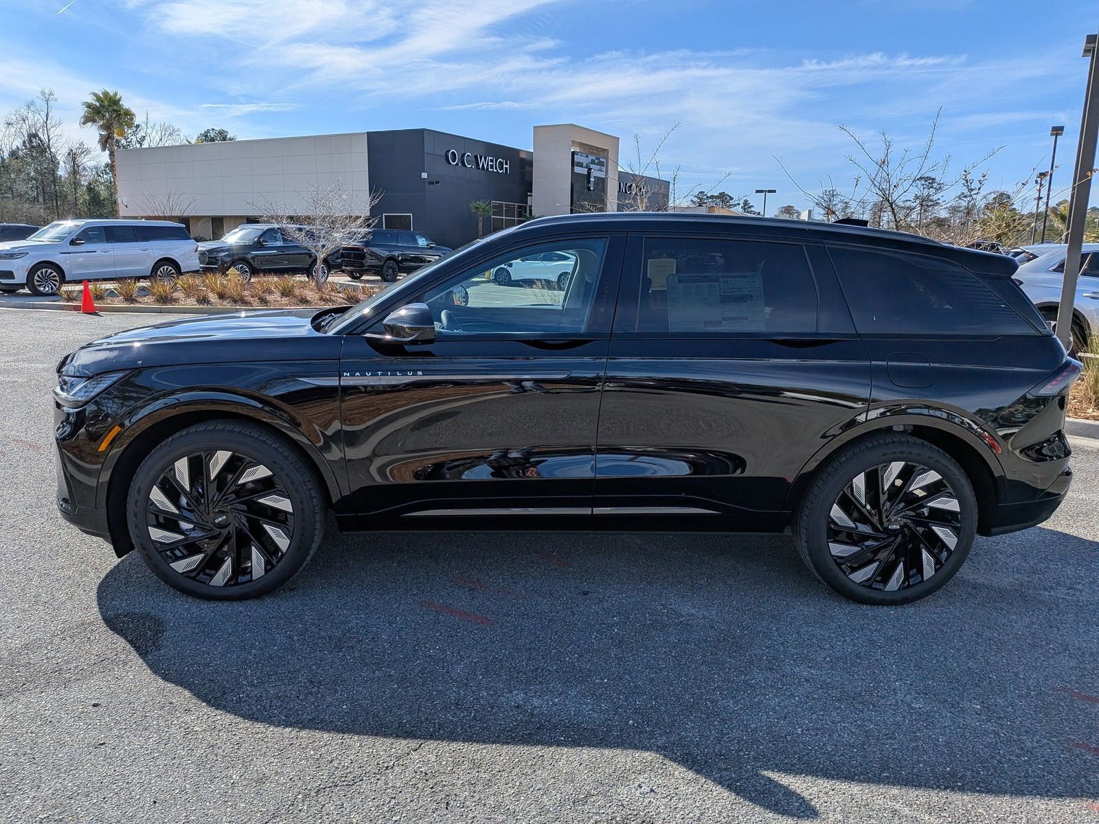 New 2026 Lincoln Nautilus Reserve w/ Jet Appearance Package image 8