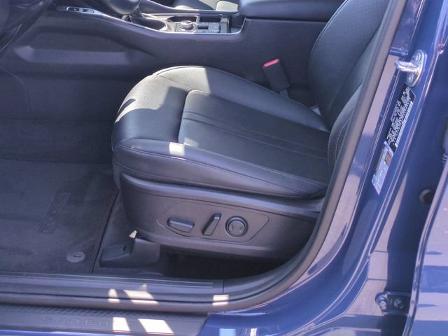 Certified 2025 Kia Sorento EX w/ Panoramic Sunroof Package AWD/4WD image 16