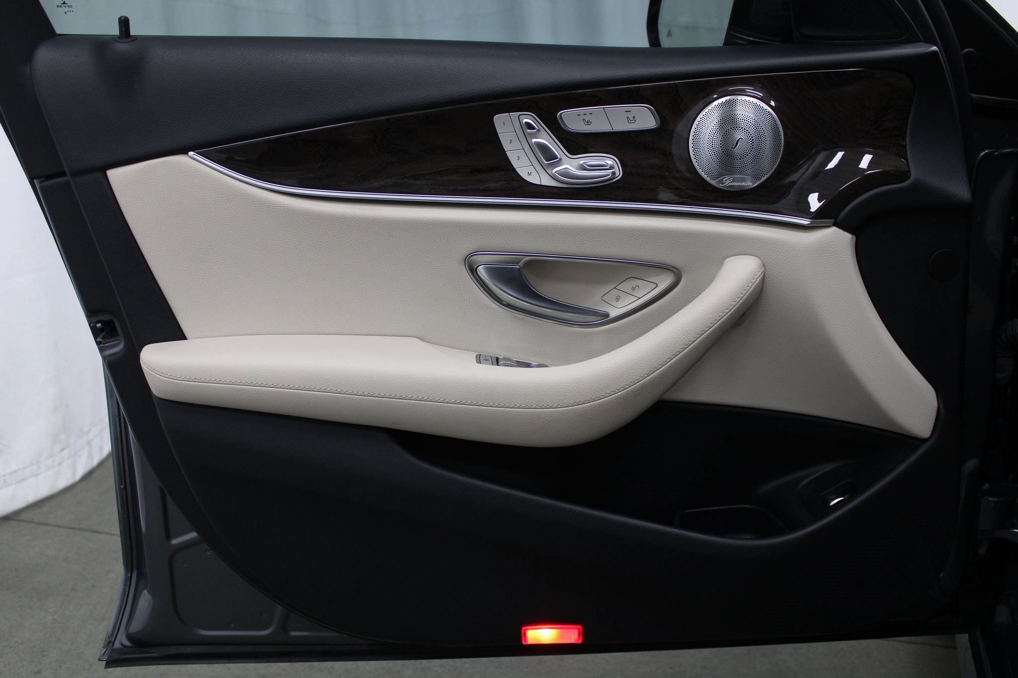 Used 2019 Mercedes-Benz E 450 4MATIC Sedan w/ Premium Package image 10