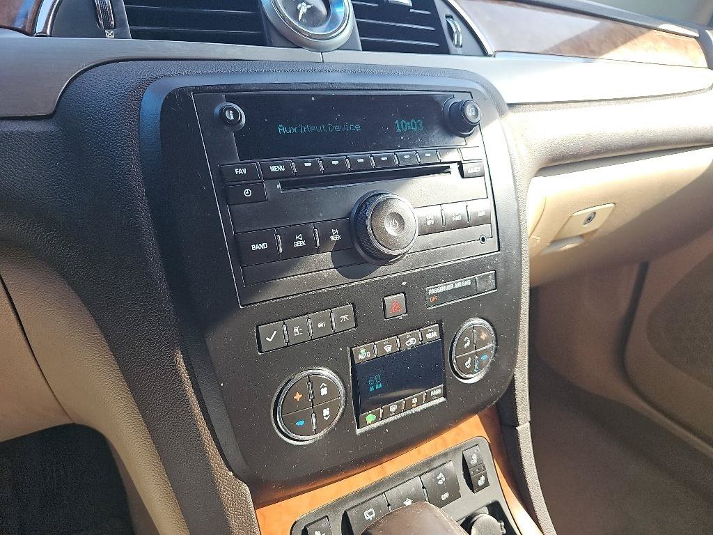 Used 2011 Buick Enclave CXL AWD/4WD image 15