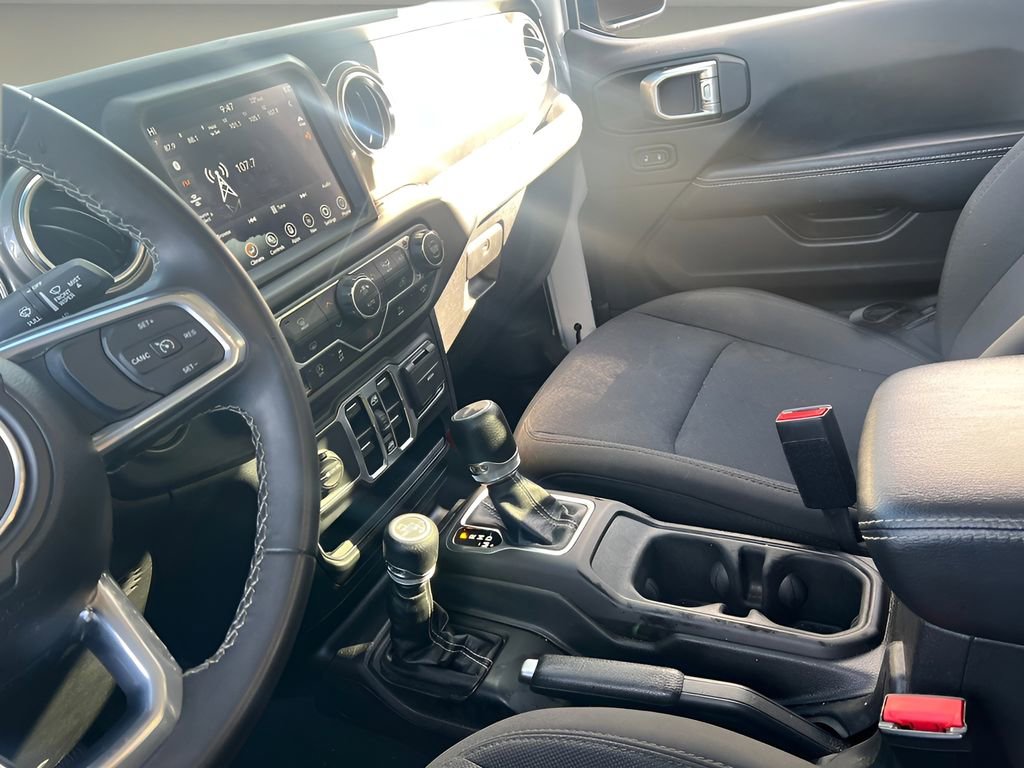 Used 2023 Jeep Gladiator Overland image 19