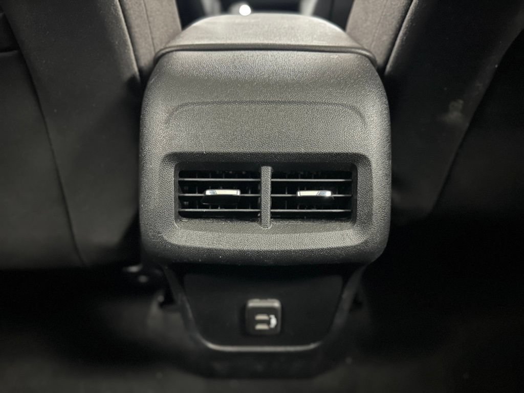 Used 2020 Chevrolet Equinox LT AWD/4WD image 19