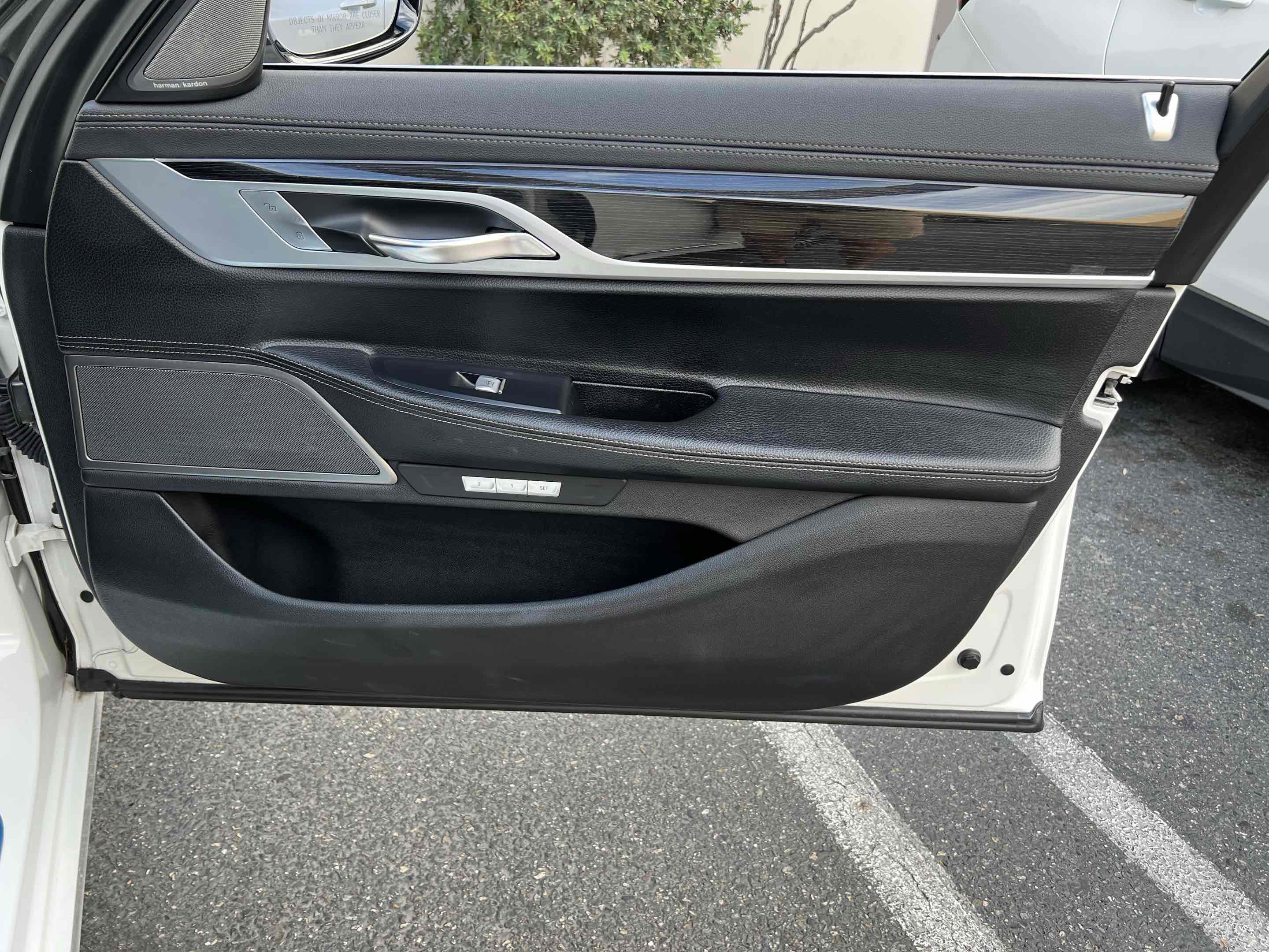 Used 2018 BMW 740e xDrive AWD/4WD image 80