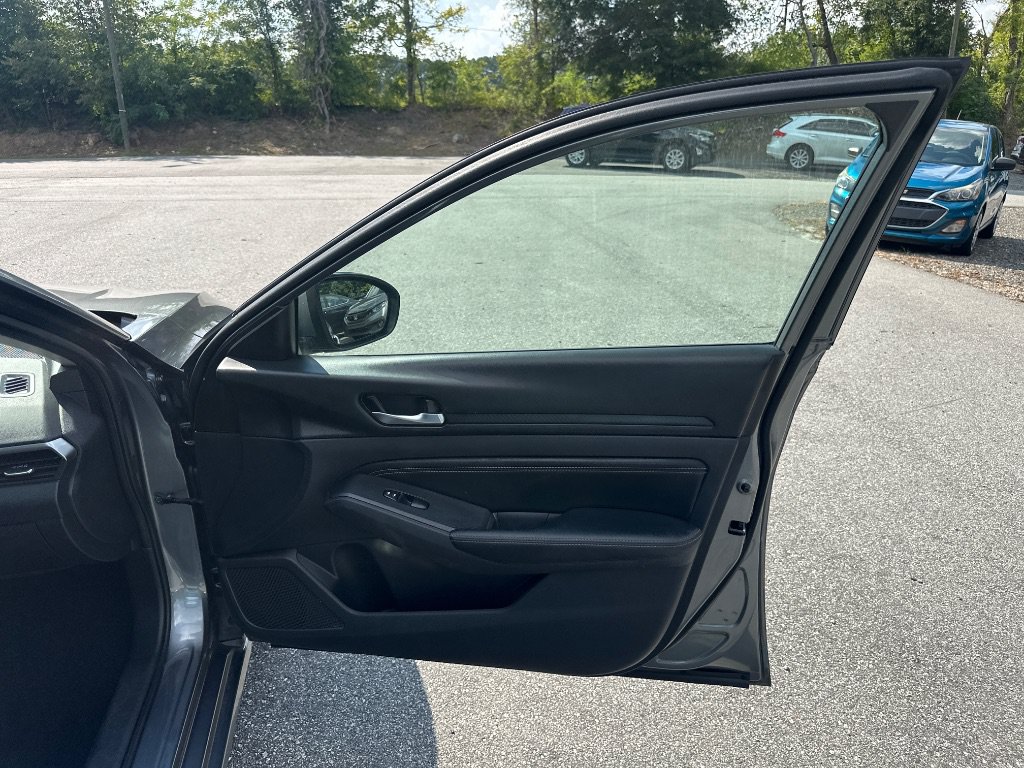 Used 2019 Nissan Altima 2.5 S FWD image 21