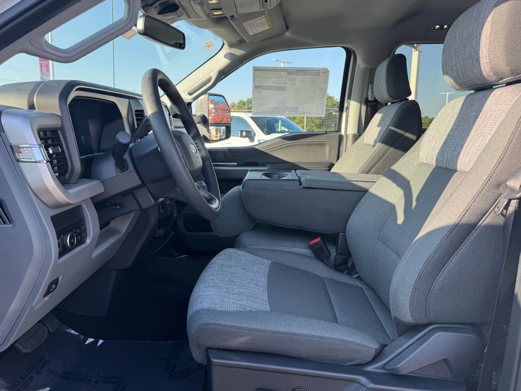 New 2026 Ford F350 XLT image 25