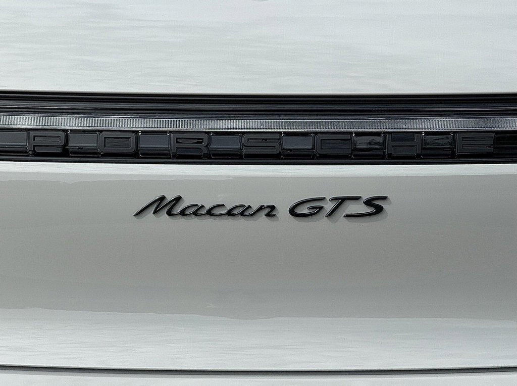 New 2026 Porsche Macan GTS image 28