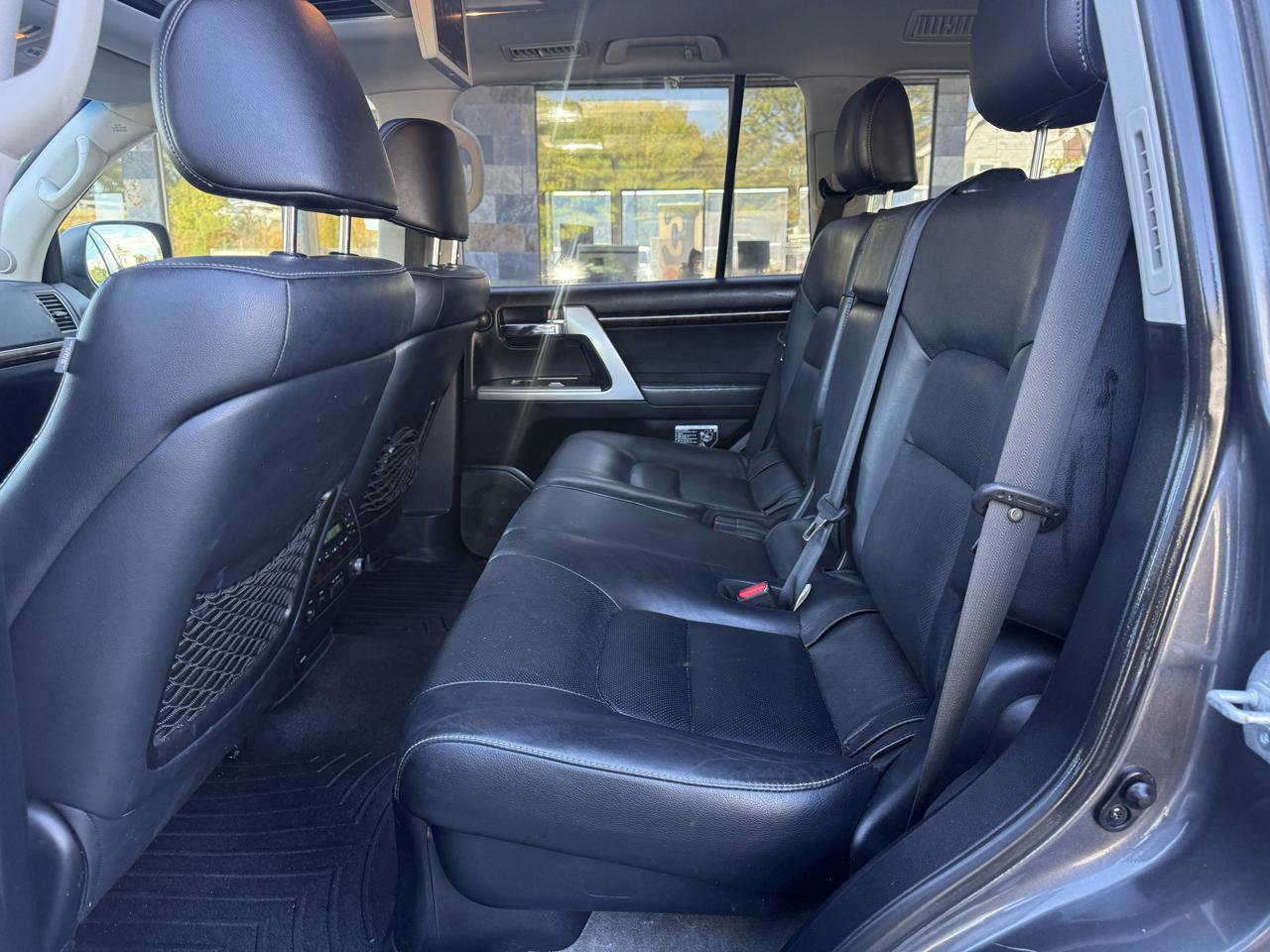 Used 2015 Toyota Land Cruiser AWD/4WD image 26