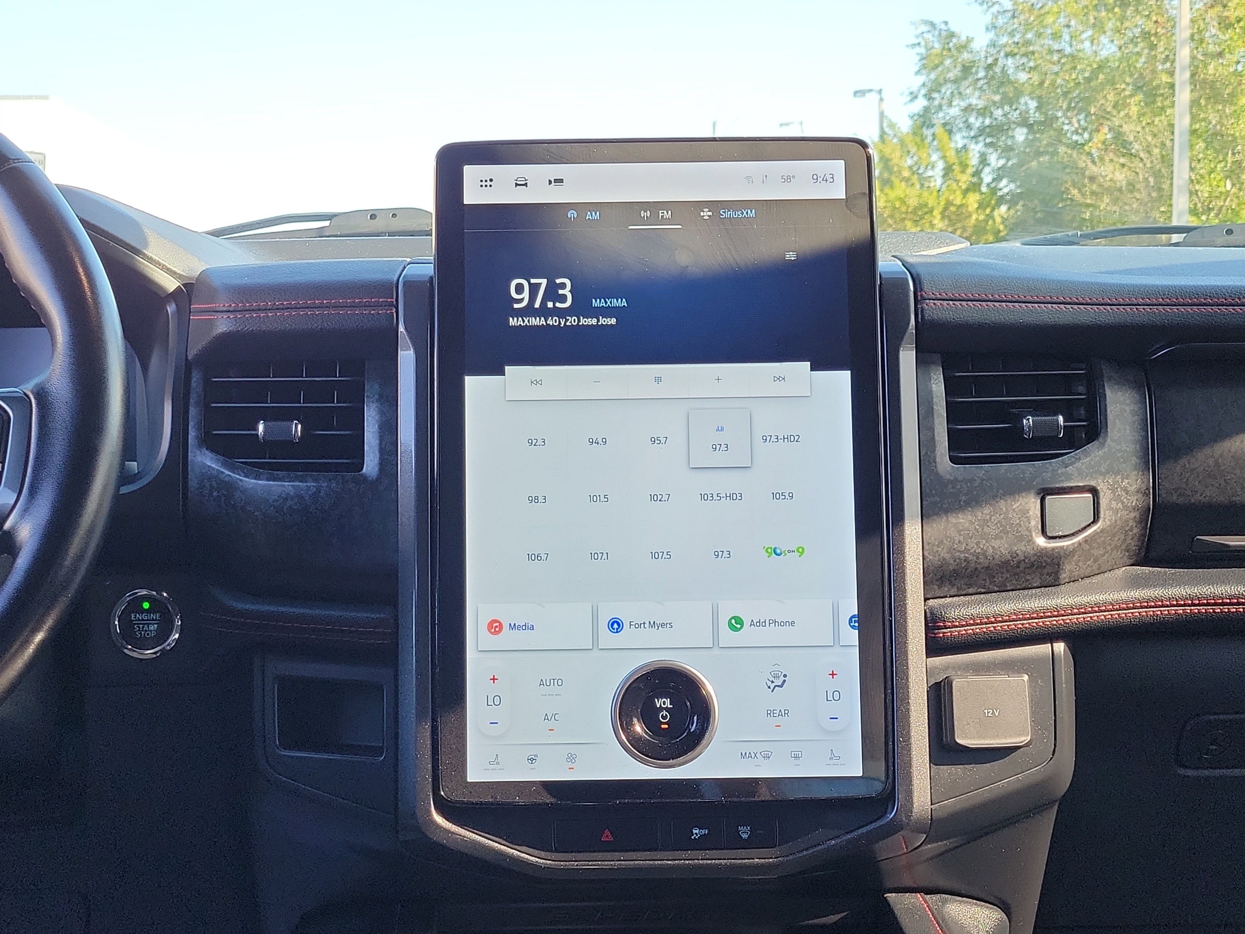 Used 2022 Ford Expedition Max Limited image 21