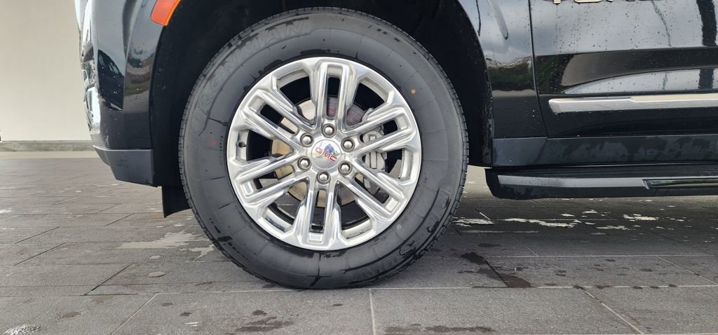 Used 2024 GMC Yukon XL SLT image 10