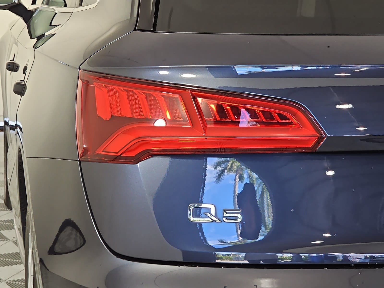 Used 2020 Audi Q5 2.0T Premium Plus w/ Premium Plus Package AWD/4WD image 28