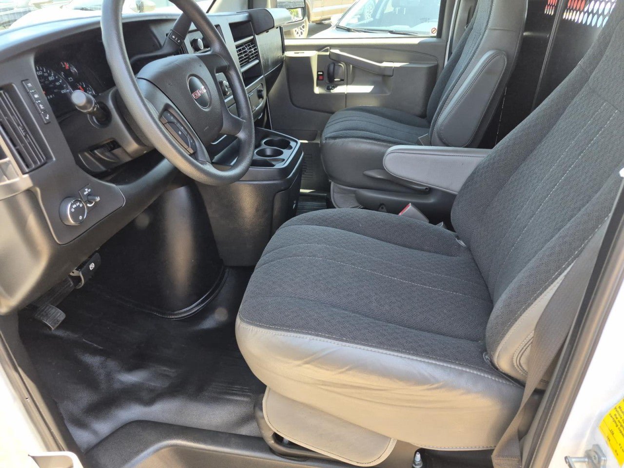 Certified 2024 GMC Savana 2500 w/ Driver Convenience Package RWD image 27