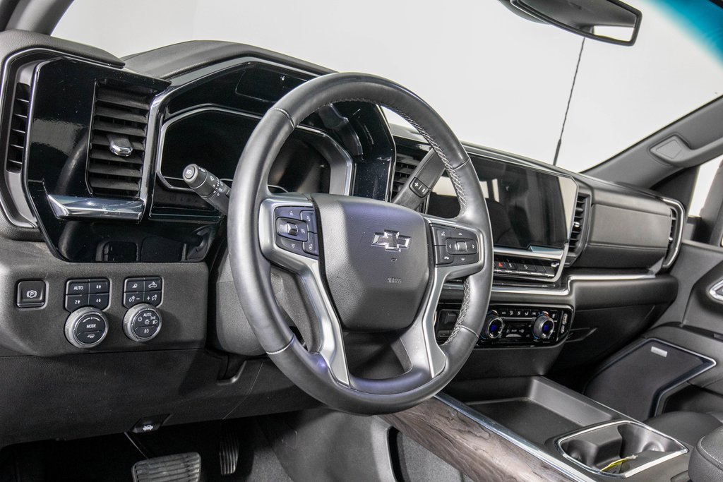 Used 2024 Chevrolet Silverado 2500 LTZ w/ LTZ Plus Package image 16