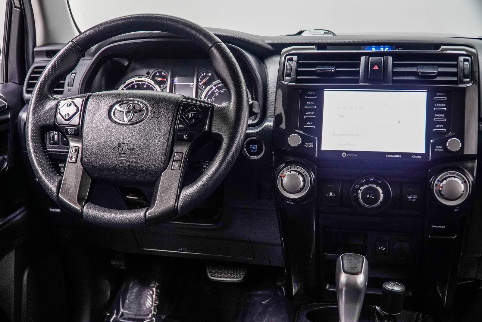 Used 2024 Toyota 4Runner TRD Off-Road AWD/4WD image 17