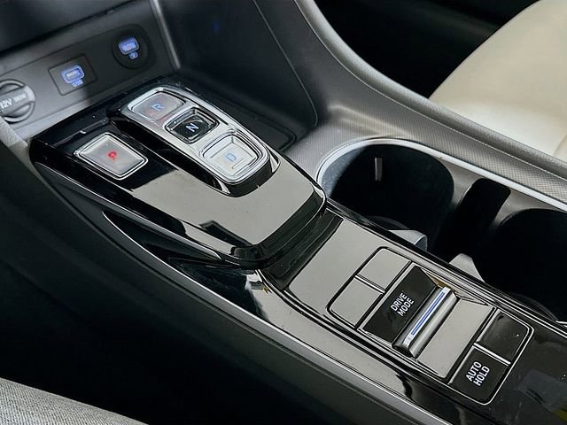 Used 2023 Hyundai Sonata SEL w/ Cargo Package FWD image 18