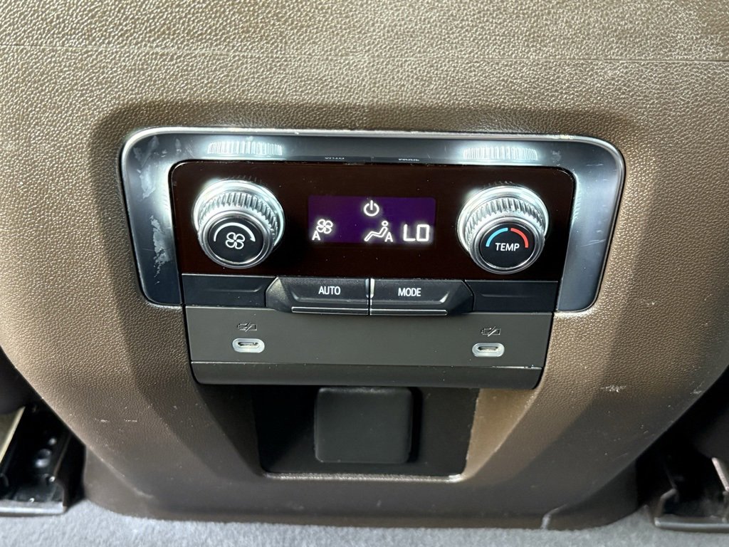 Used 2022 GMC Yukon SLE image 16