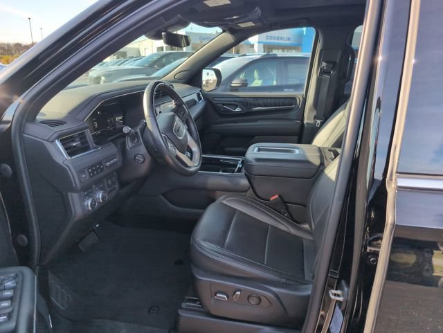 Used 2023 GMC Yukon XL Denali w/ Denali Reserve Package image 14