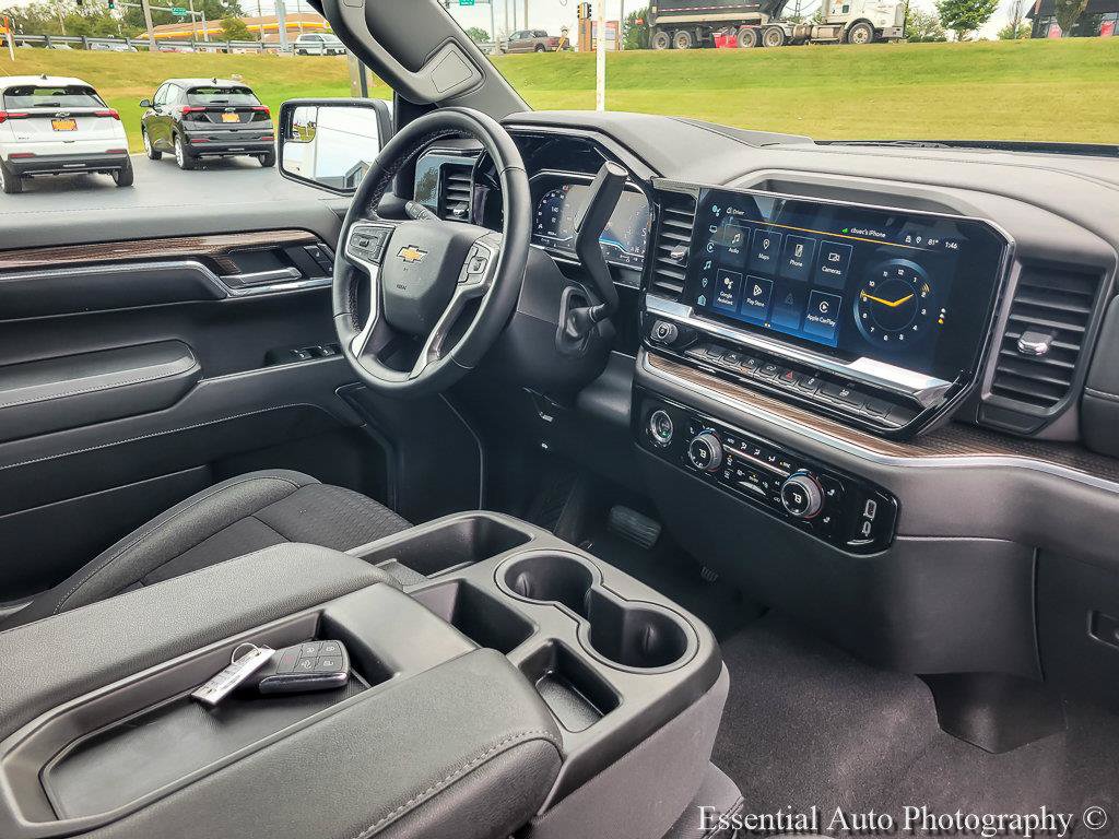 Certified 2024 Chevrolet Silverado 1500 LT AWD/4WD image 29