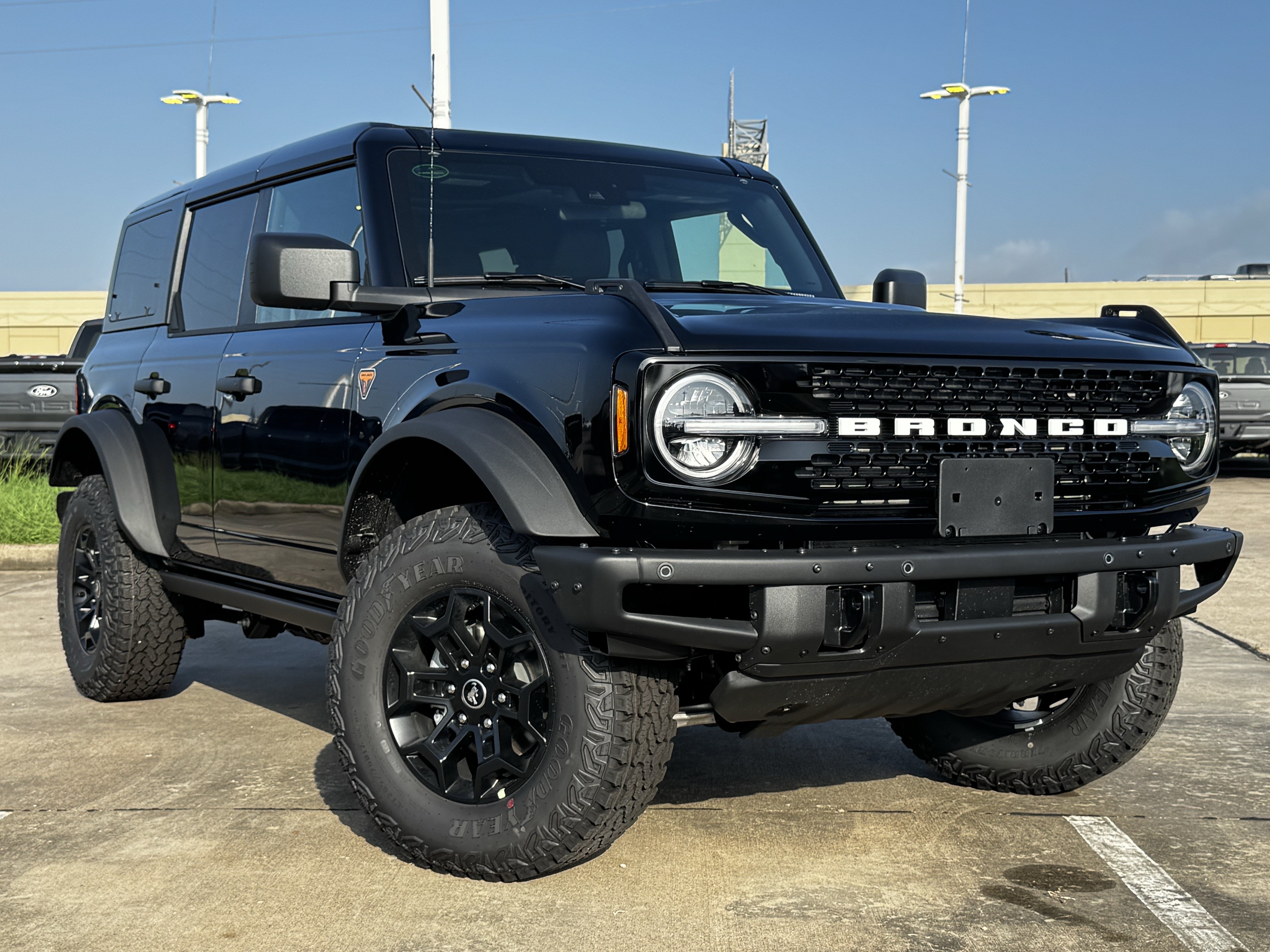 New 2026 Ford Bronco Badlands AWD/4WD image 2