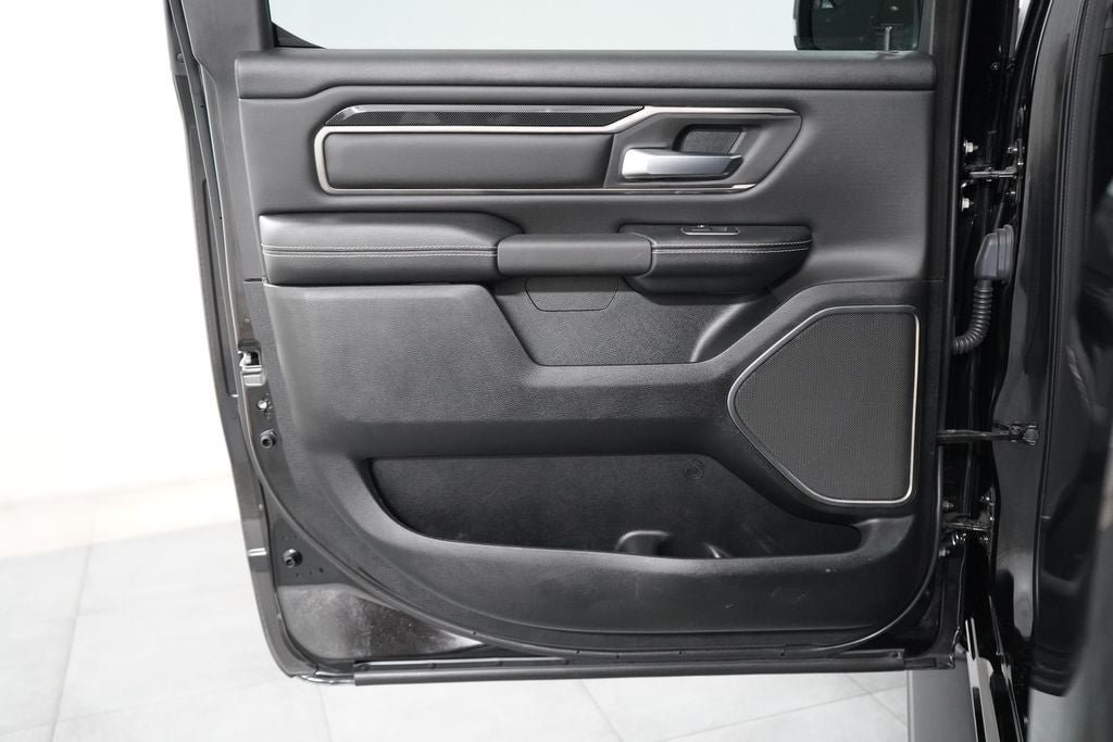 Used 2020 RAM 1500 Rebel w/ Leather & Sound Group w/ 2_W AWD/4WD image 30