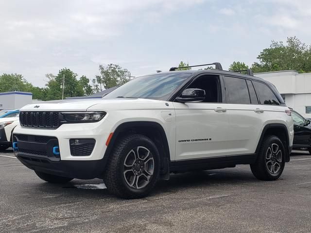 Used 2022 Jeep Grand Cherokee Trailhawk AWD/4WD image 9