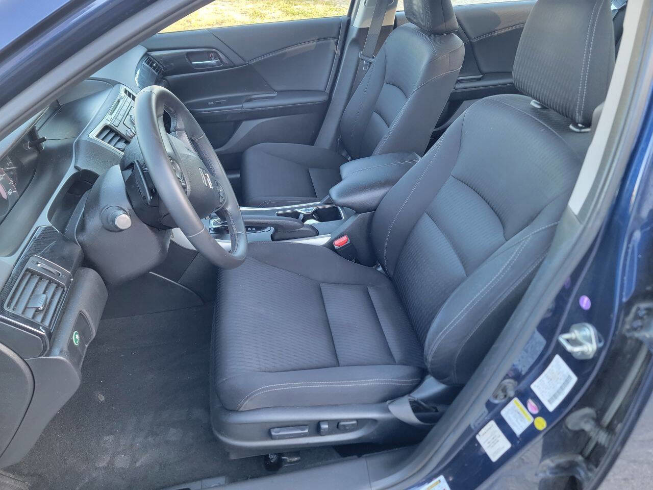 Used 2015 Honda Accord Sport image 11