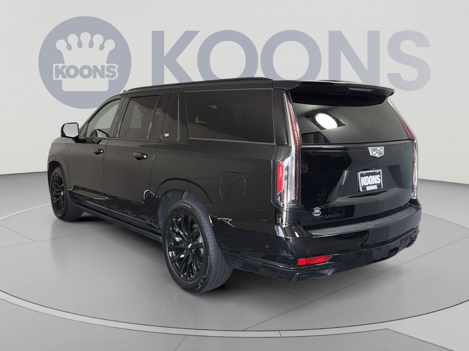 Used 2022 Cadillac Escalade ESV Sport Platinum w/ LPO, ONYX Package AWD/4WD image 4