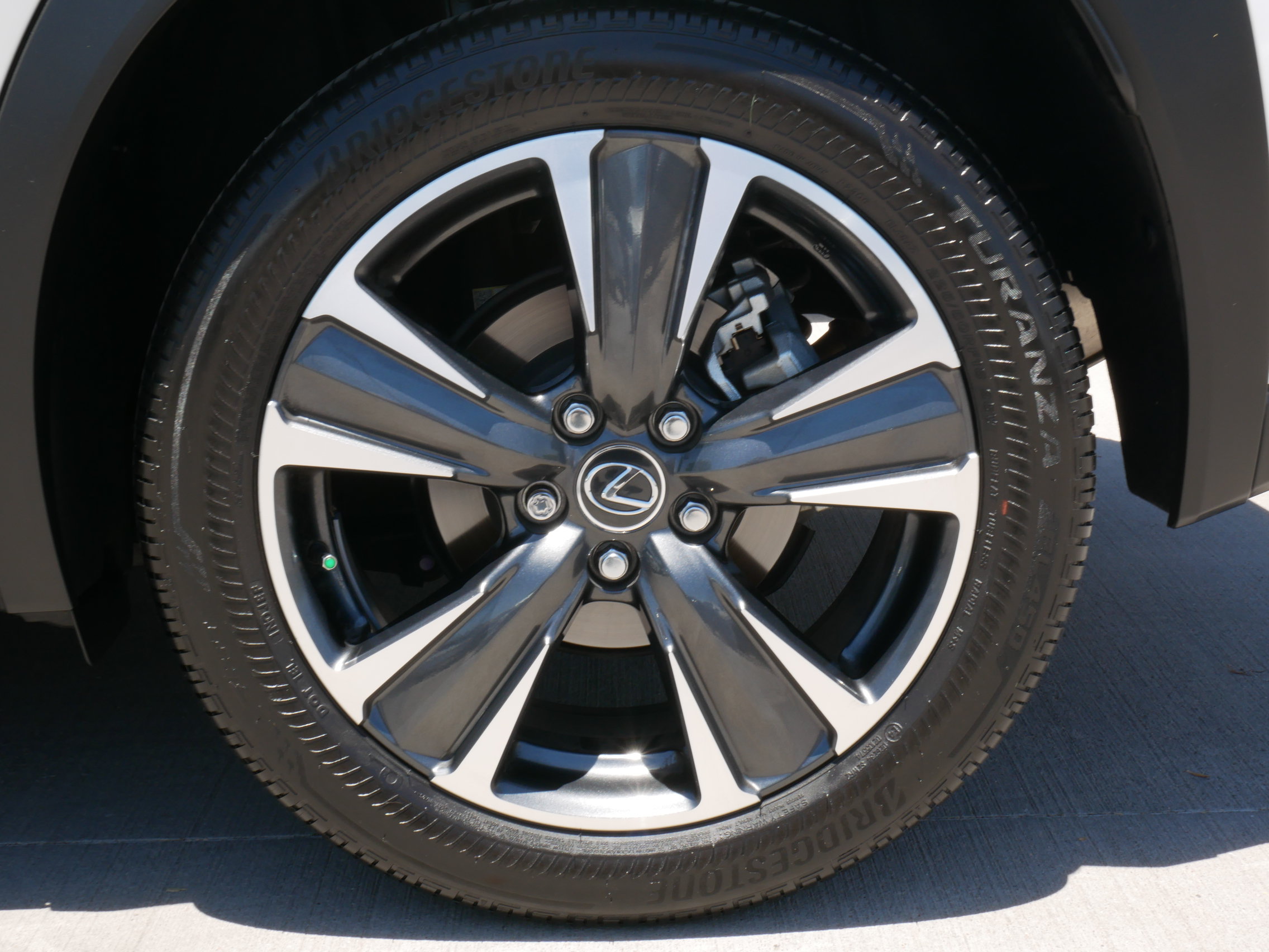 Used 2025 Lexus UX 300h FWD w/ Accessory Package (Z2) image 23