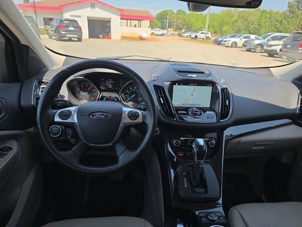 Used 2016 Ford Escape Titanium AWD/4WD image 14