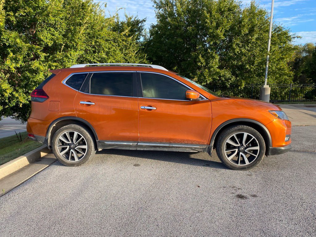 Used 2019 Nissan Rogue SL FWD image 4