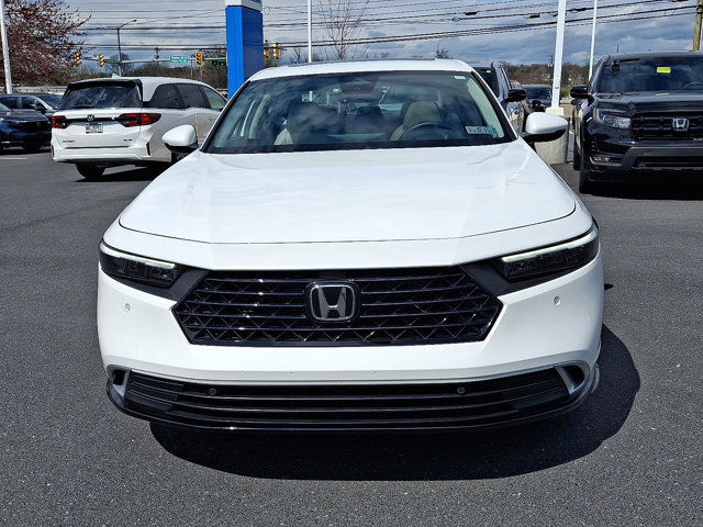 Used 2024 Honda Accord Touring image 2