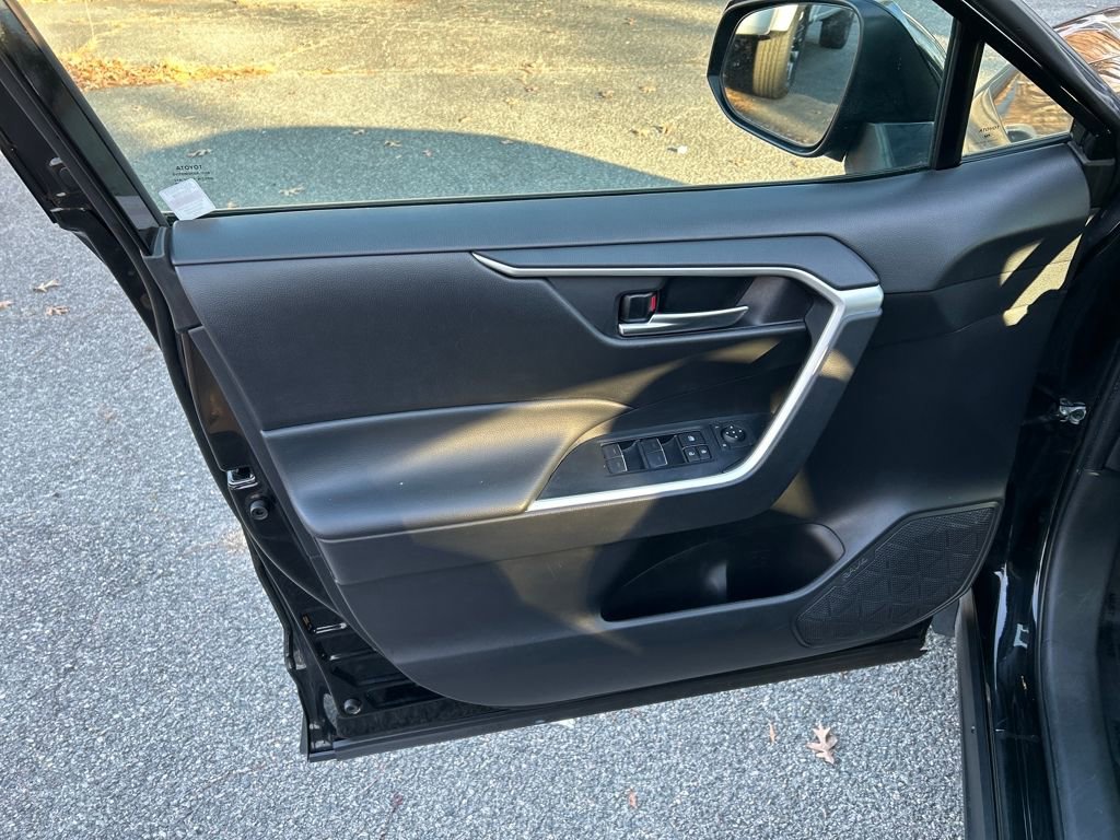 Used 2024 Toyota RAV4 XLE image 13