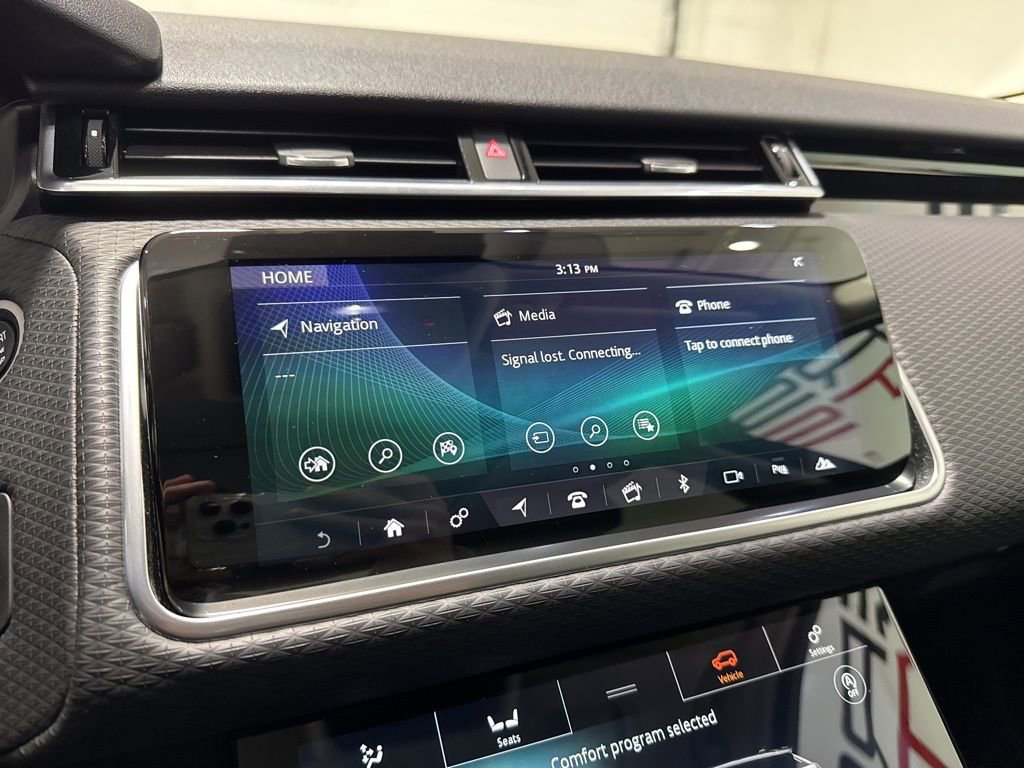 Used 2019 Land Rover Range Rover Velar S image 21