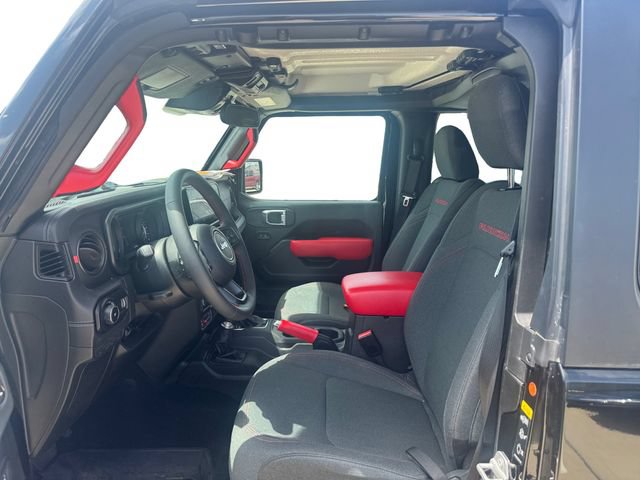Used 2024 Jeep Wrangler Rubicon w/ Convenience Group AWD/4WD image 9