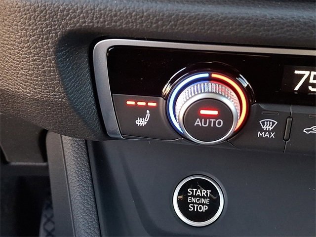 New 2025 Audi Q3 2.0T Premium image 17