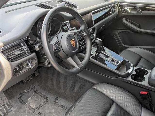 Used 2024 Porsche Macan image 10
