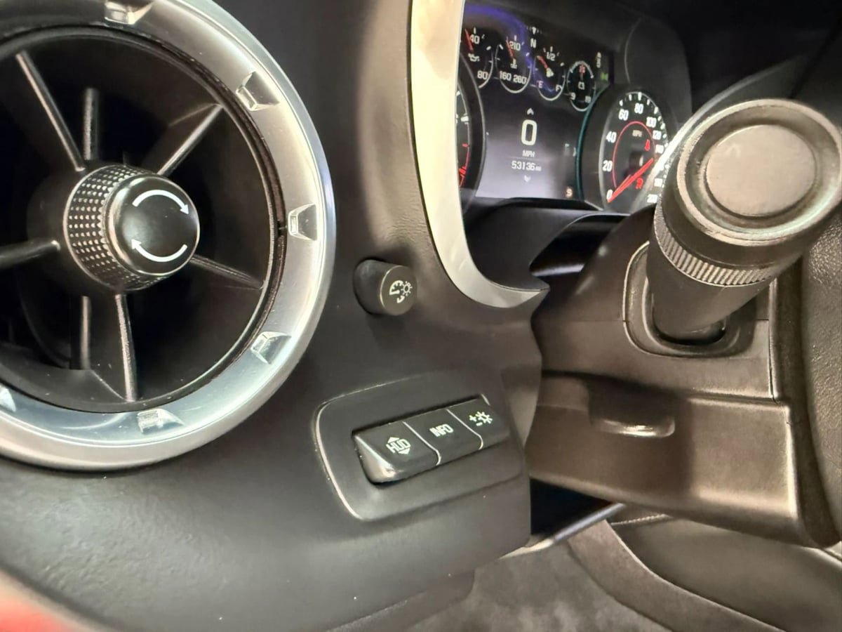 Used 2016 Chevrolet Camaro SS RWD image 38